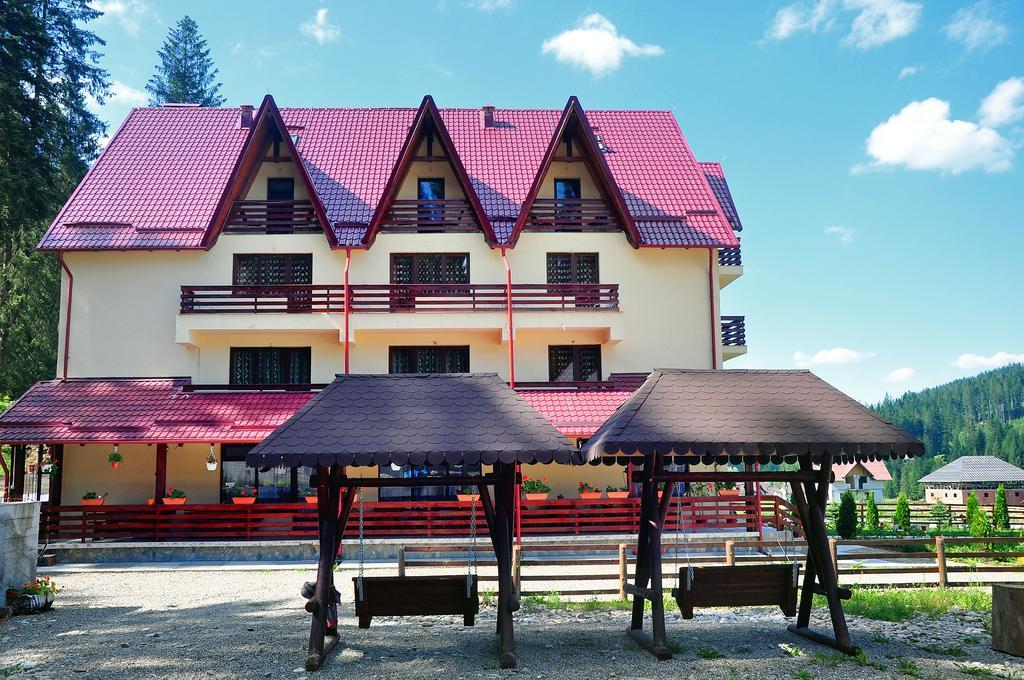 Pensiunea Sami Гура-Гуморулуй Экстерьер фото